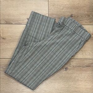 Women’s Plaid Dress Pants – Size 8 – Elastic Waist & Pockets